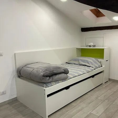 Apartament Hub Como